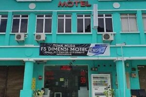 motels di simpang empat, Malaysia